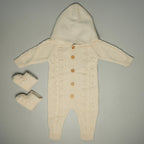 COCCOLA IN MAGLIA CON CAPPUCCIO E BABBUCCE BEIGE