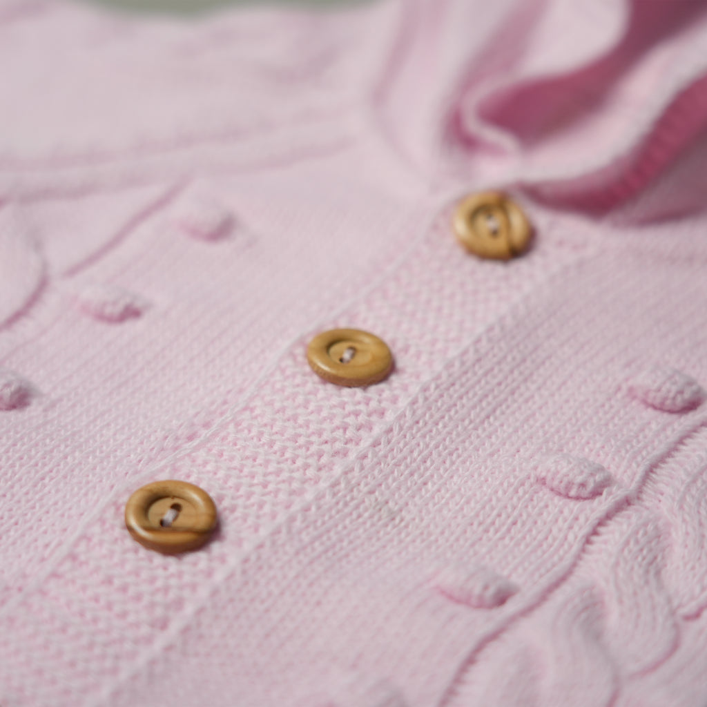 COCCOLA IN MAGLIA CON CAPPUCCIO E BABBUCCE ROSA