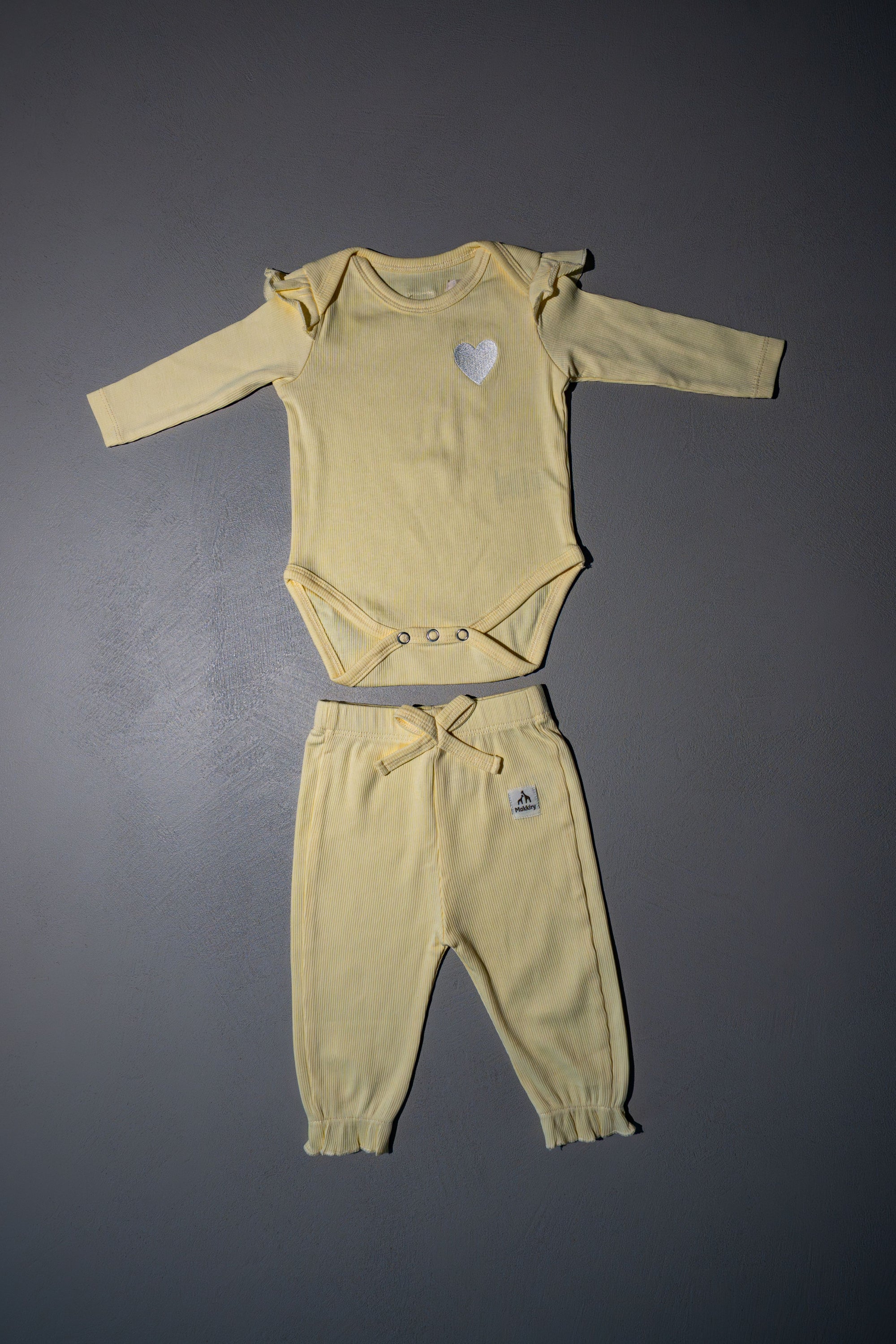 COMPLETO NUVOLINA GIALLO
